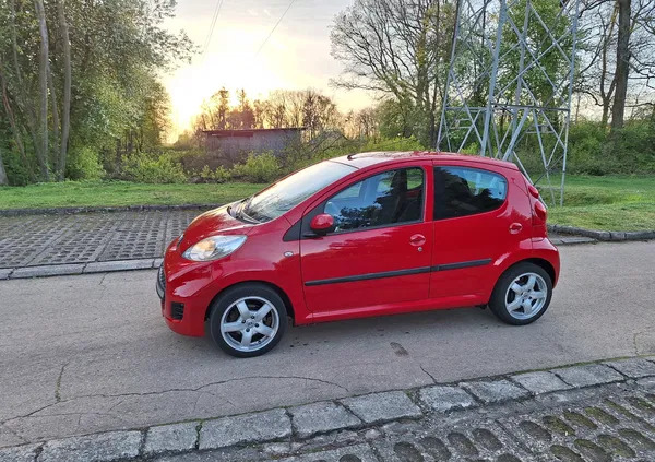 peugeot Peugeot 107 cena 13500 przebieg: 73000, rok produkcji 2010 z Alwernia